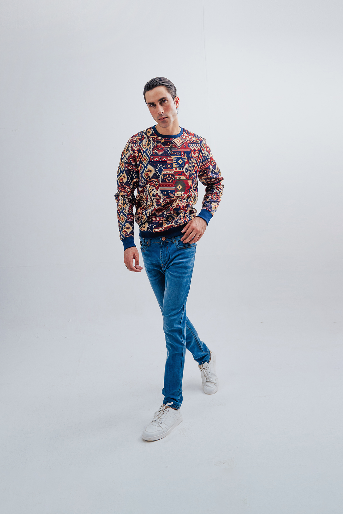 Men Graphic Sweat Shirt