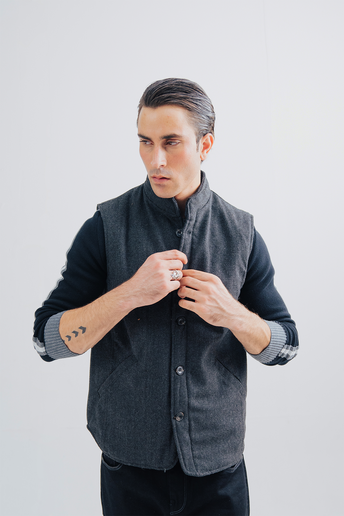 Men Sleeveless Jacket