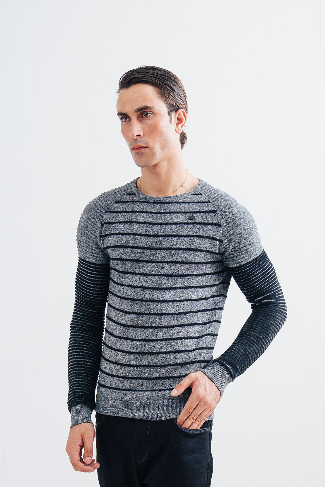 STRIPED SWEATER