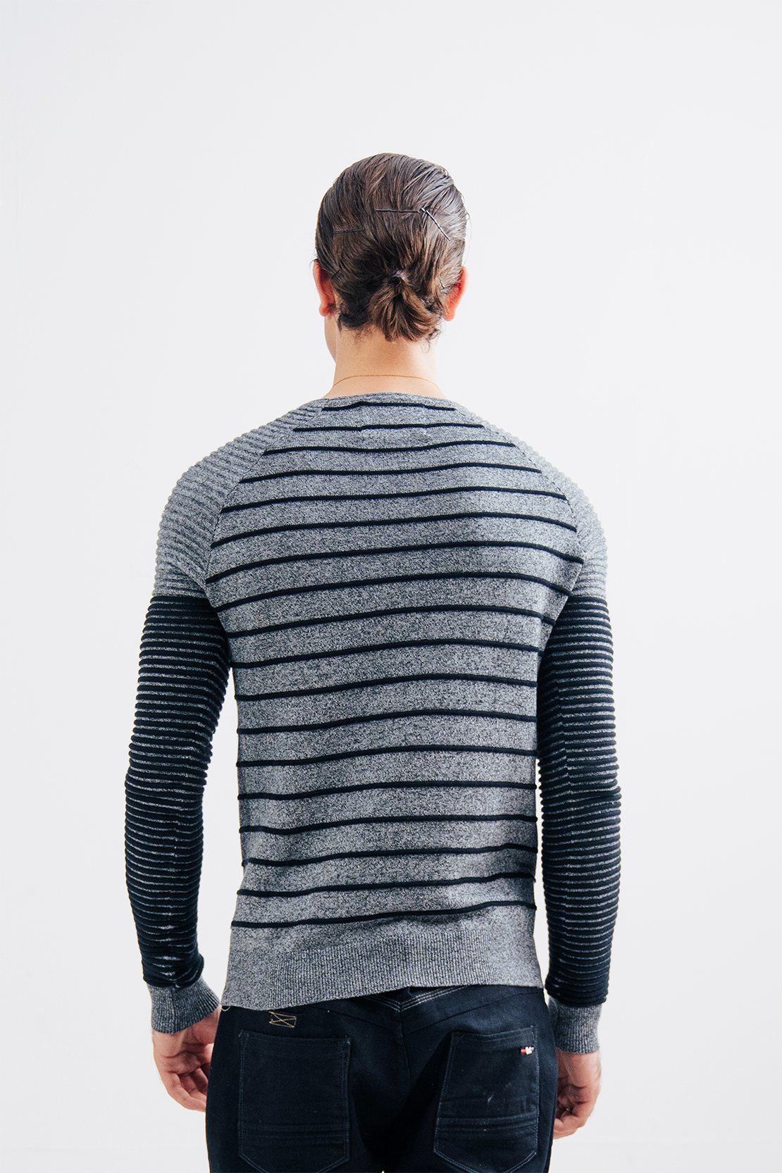 STRIPED SWEATER