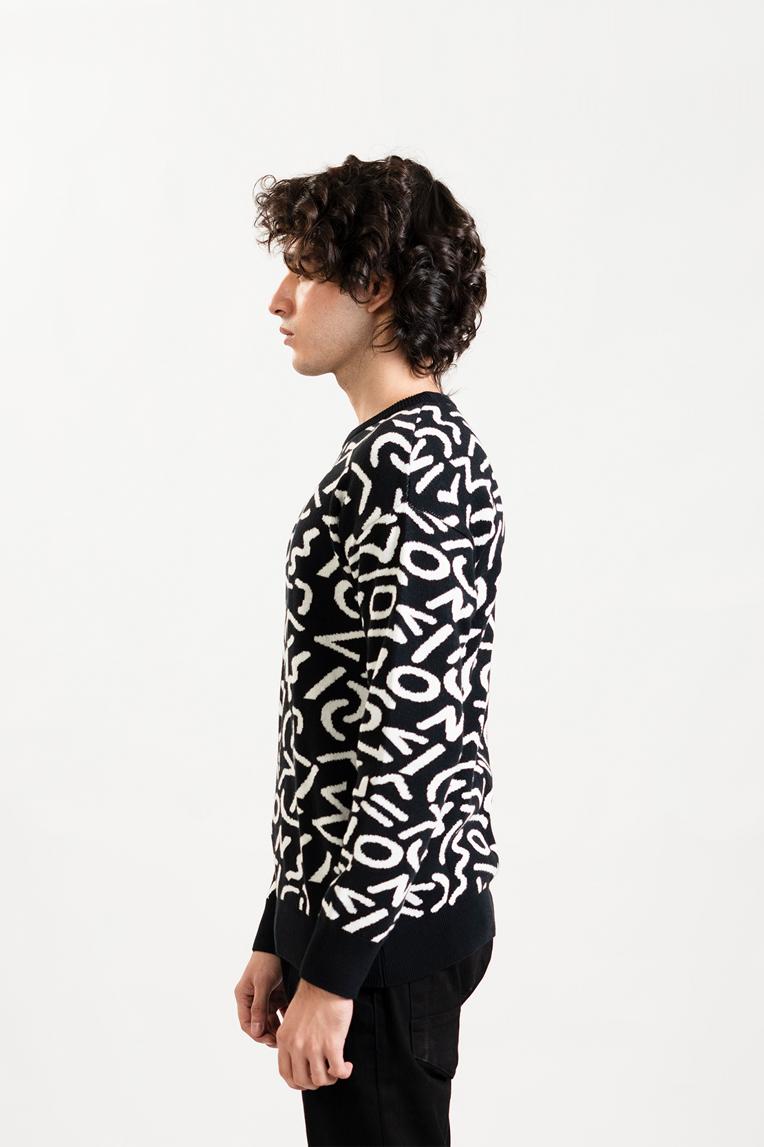 MEN SWEATER