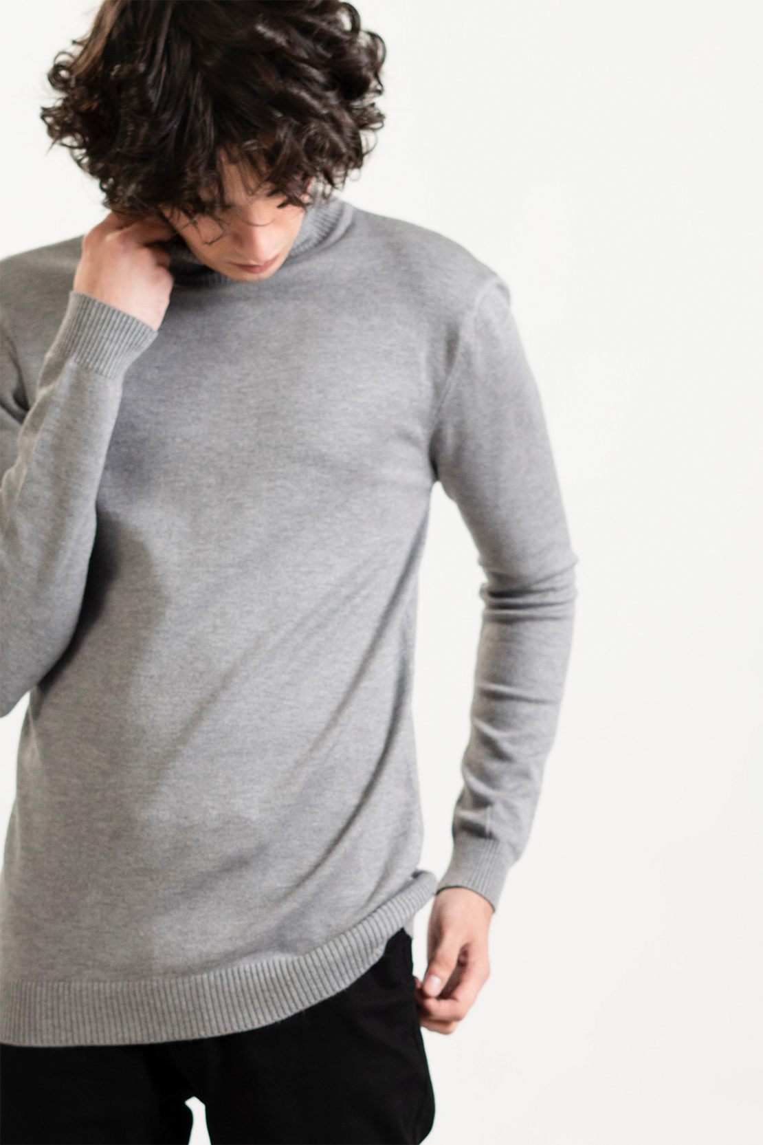 MEN SWEATER