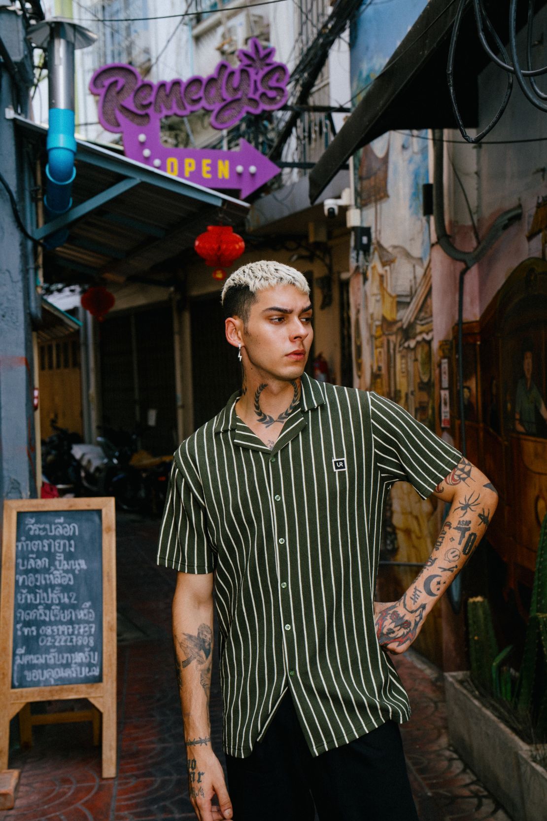 MEN KNITTED SHIRT