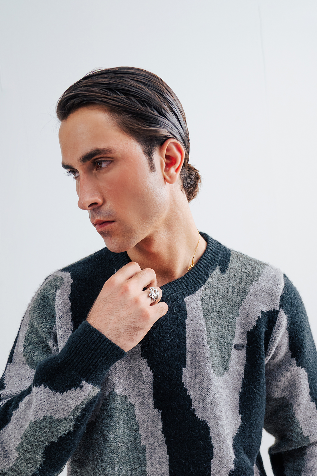 Men Graphic Sweater